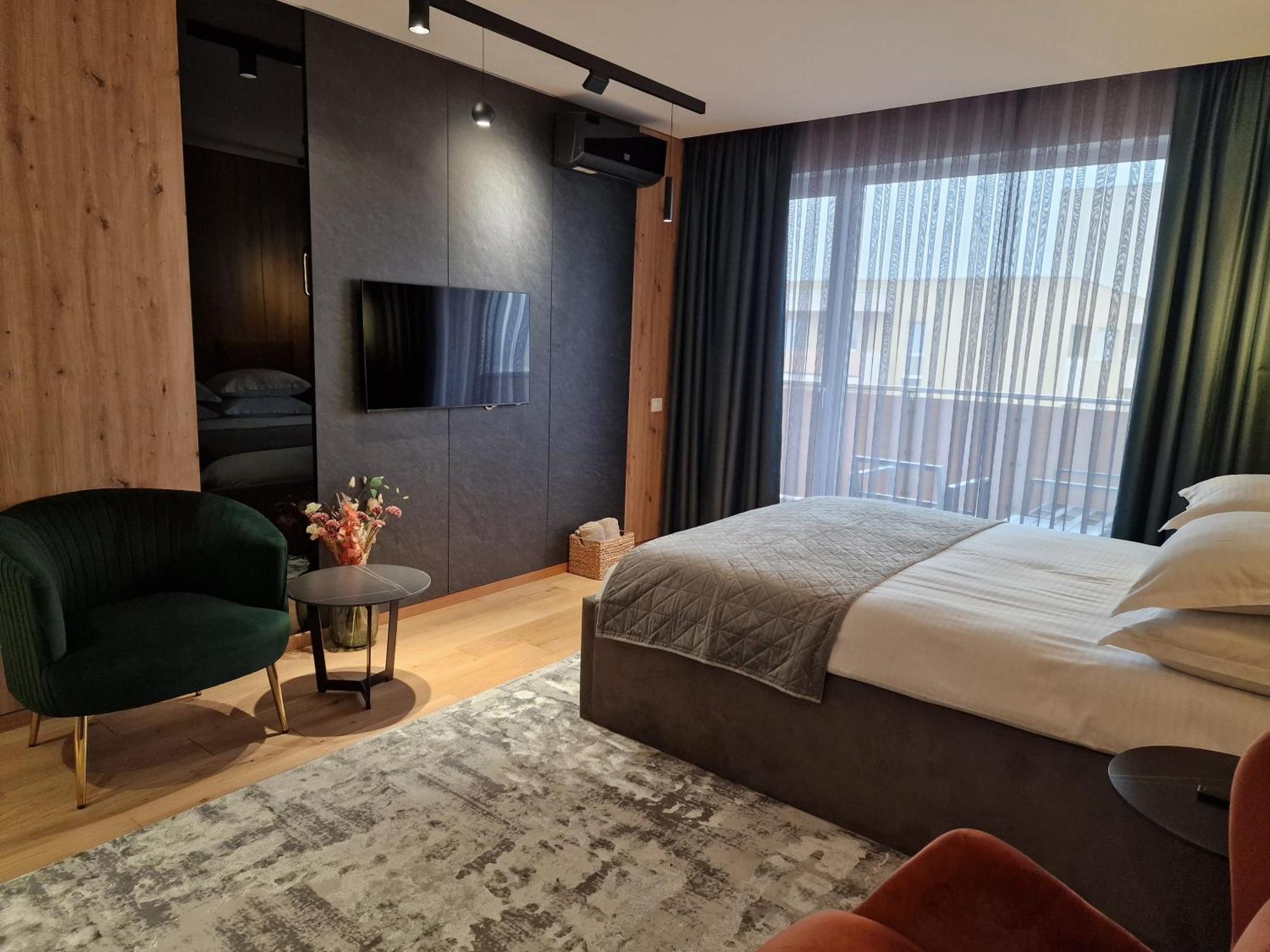 Ama By Melis Appartement Braşov Buitenkant foto